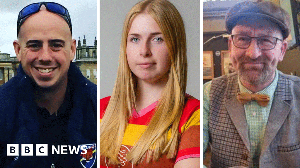 Bicester Motion fire: Book of condolences for fire victims closes