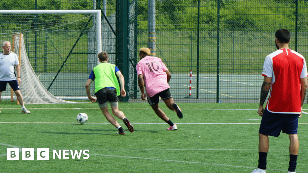 Surrey: free football sessions make mental health a priority