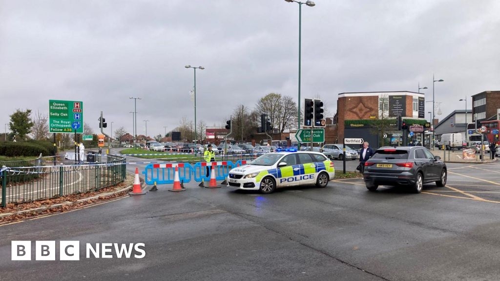 Three teenagers admit violence after Birmingham stabbing