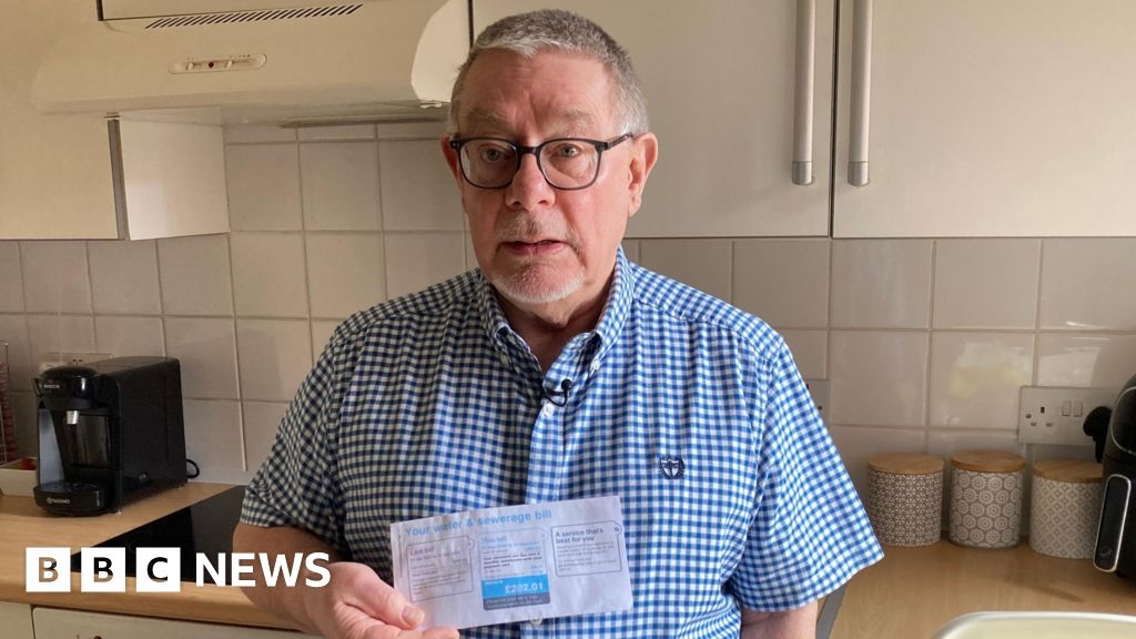 Burst pipe left Eastoft villagers without water for 18 hours