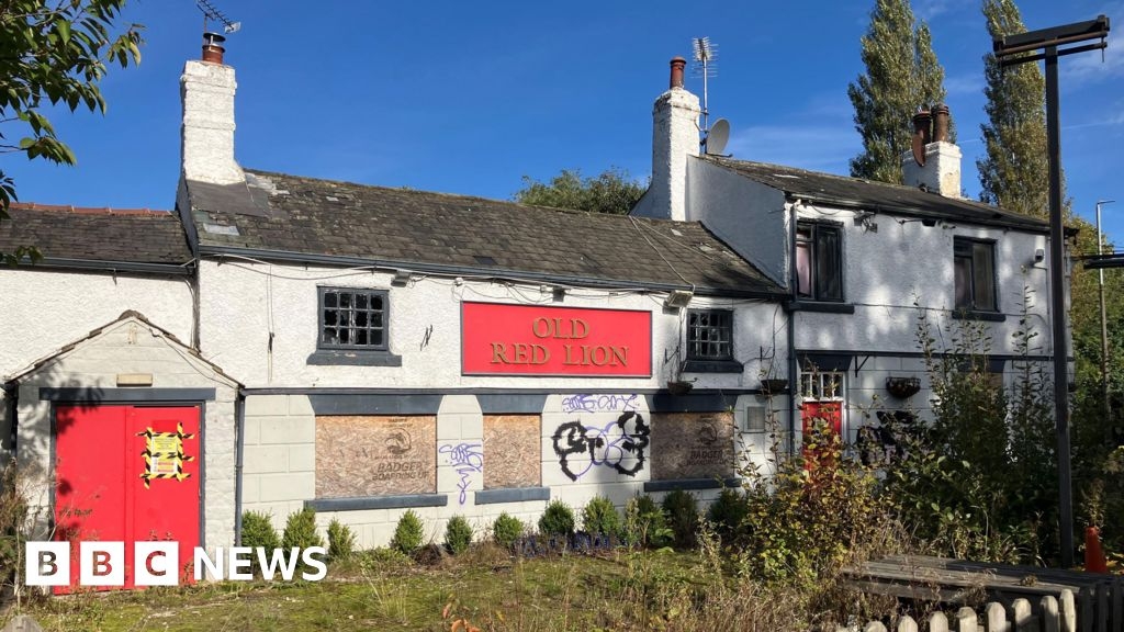McDonald's plan for former Whinmoor pub unanimously rejected