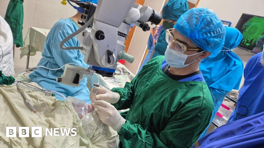 London surgeons help save Bangladeshi students' sight