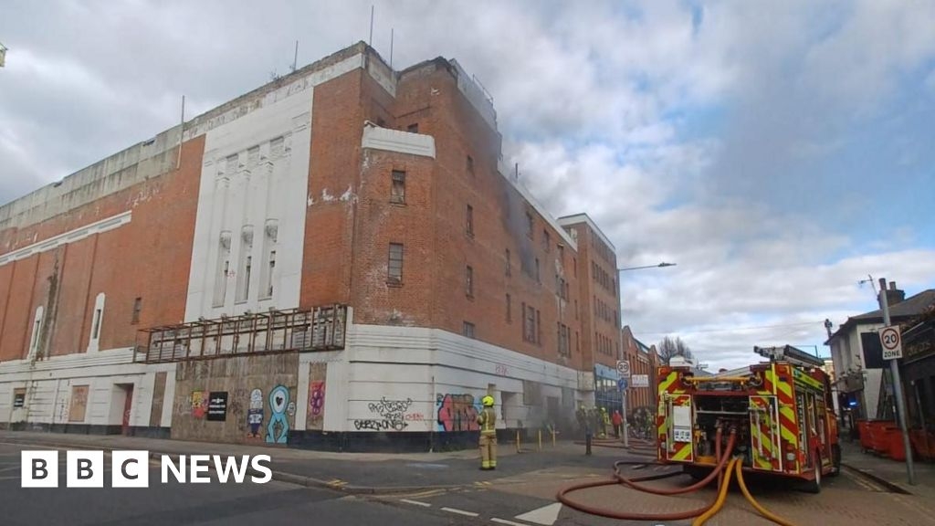 People warned to avoid the area as fire breaks out in Kingston
