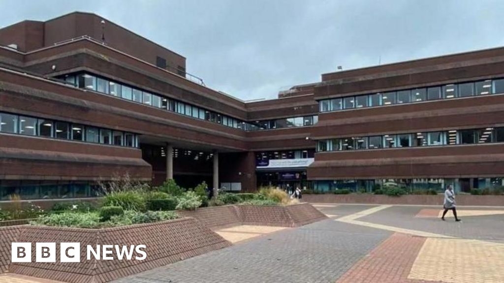 Appeal to trace family after Wolverhampton man's death