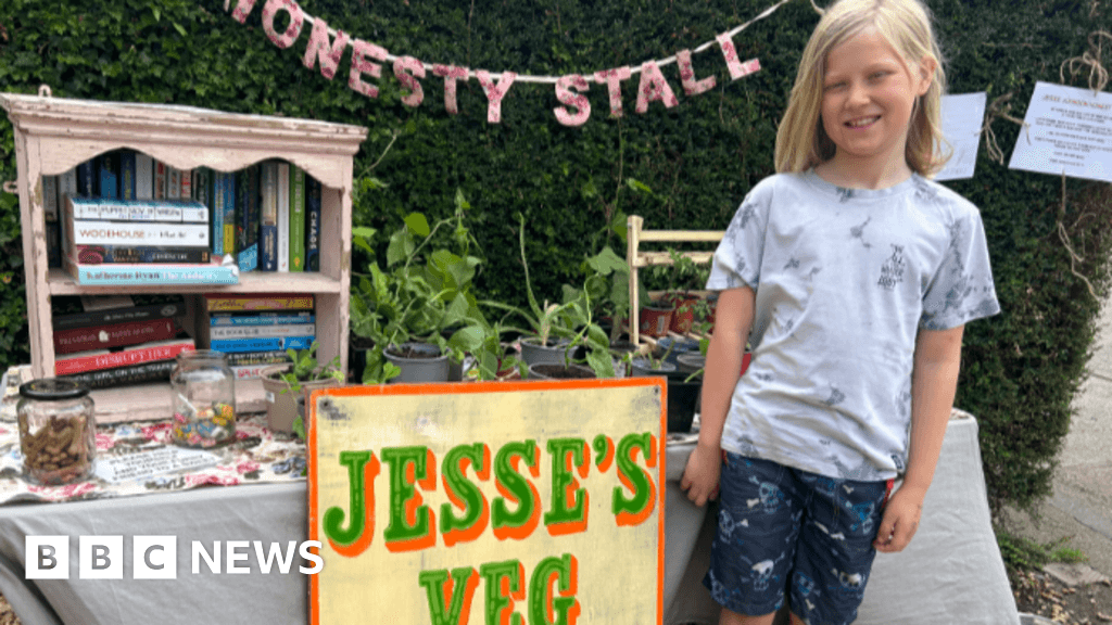 Broughton Astley boy, 8, sells fruit and veg on honesty stall