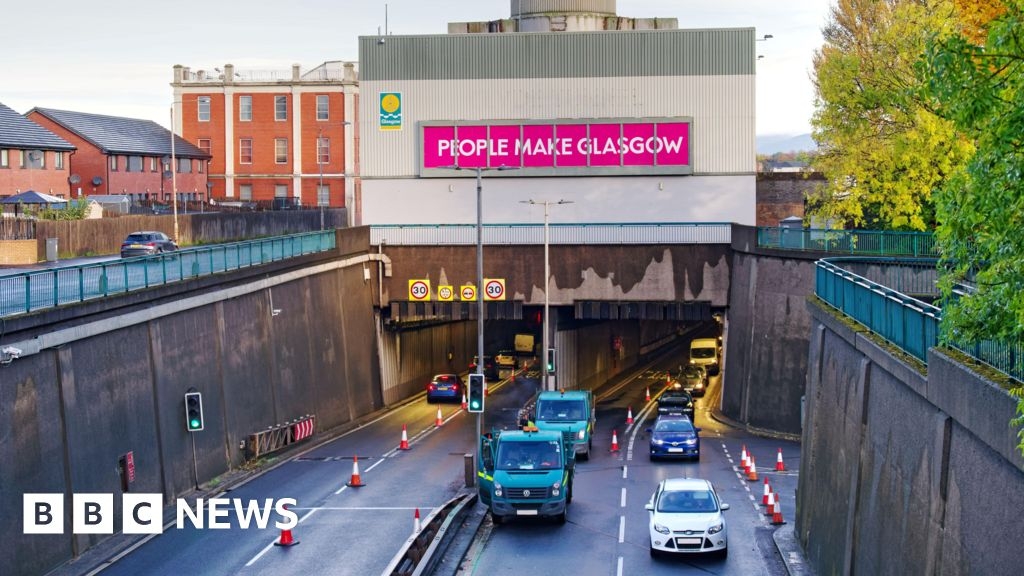 Clyde Tunnel workers vote for strike action