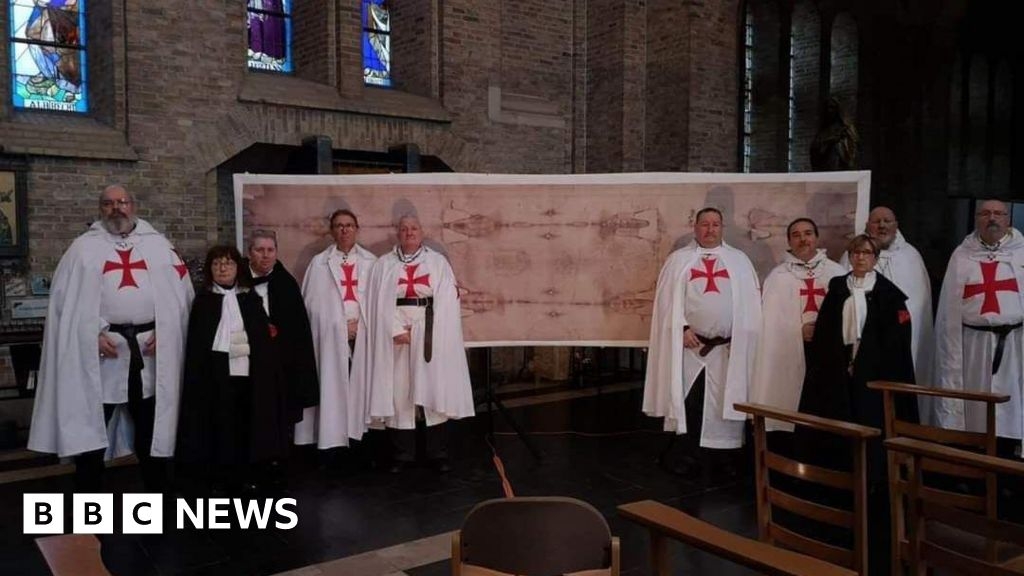 Shroud of Turin replica goes on display in Grantham