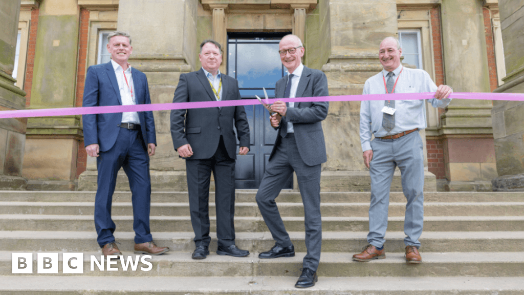 Former Wolverhampton hospital turned into apartment complex
