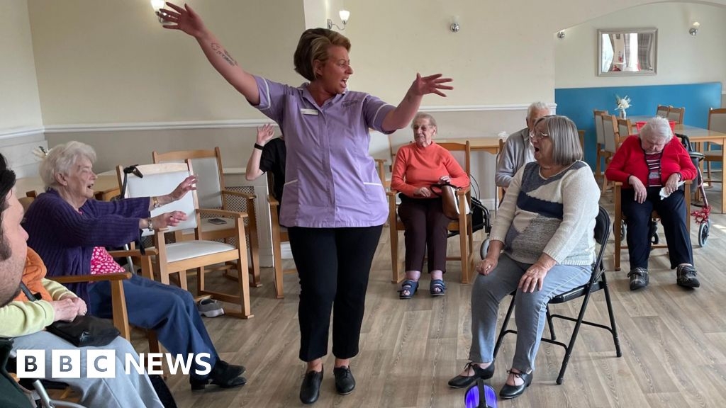 Barnsley care home dance class tapping into memories