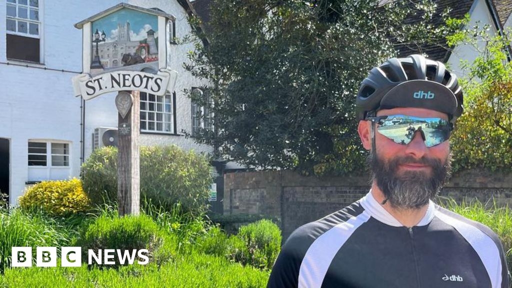 St Neots and St Neot 'rift repaired by cycling mayor'