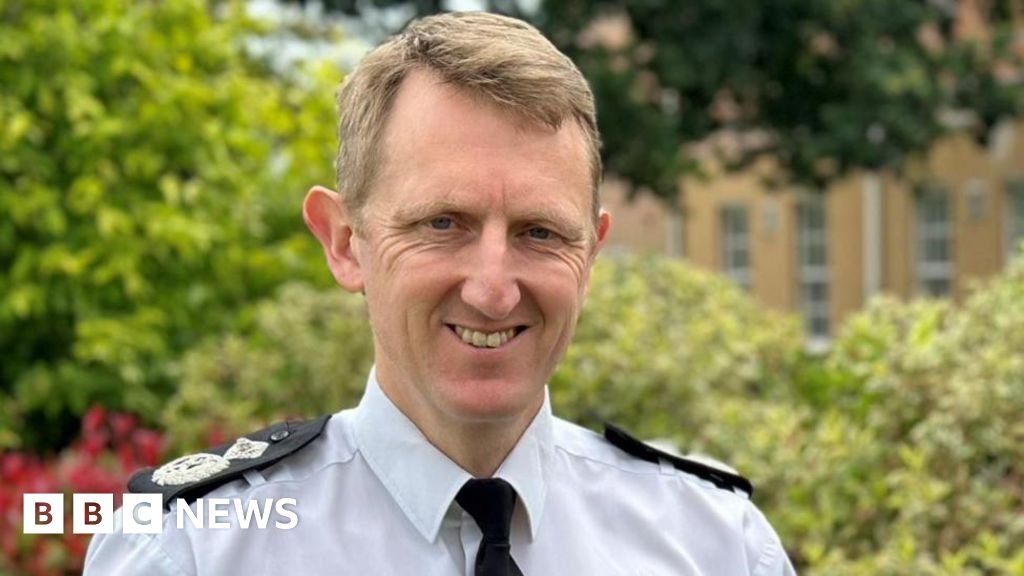 Chief constable defends West Mercia plan for no PCSOs after 20:00