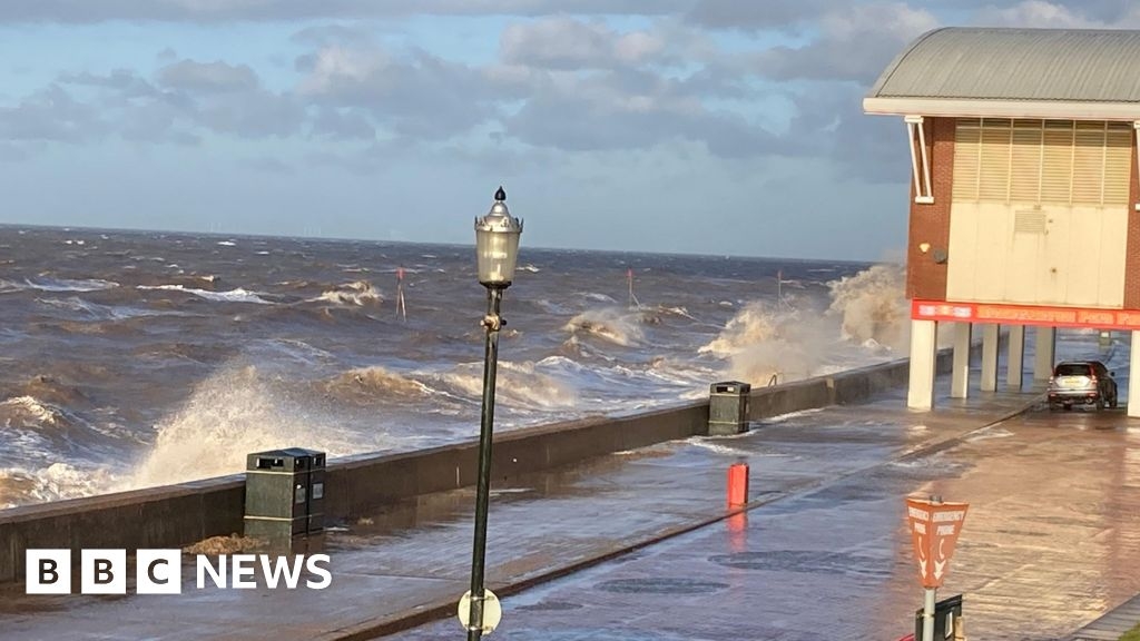 Flood warnings issued across a stretch of the Norfolk coast