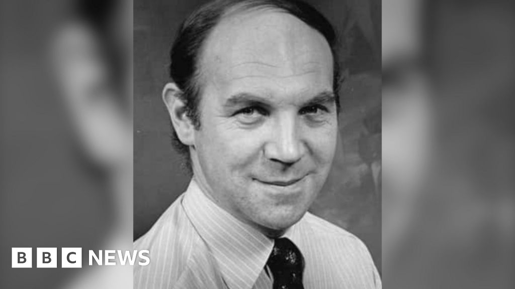 Memorial held for officer killed in Ringwood air crash