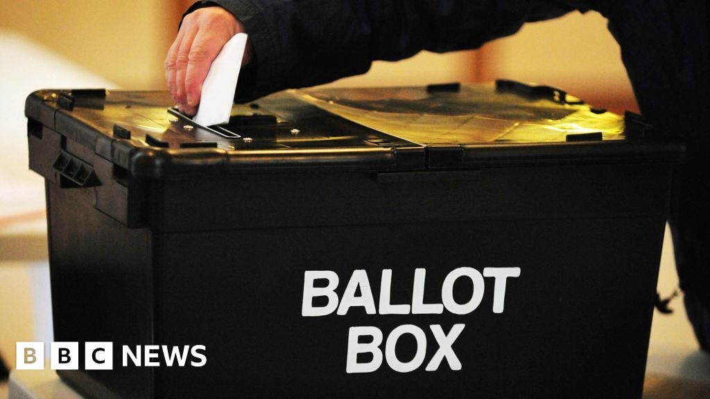 Runcorn and Helsby by-election: Tories pick building boss as candidate