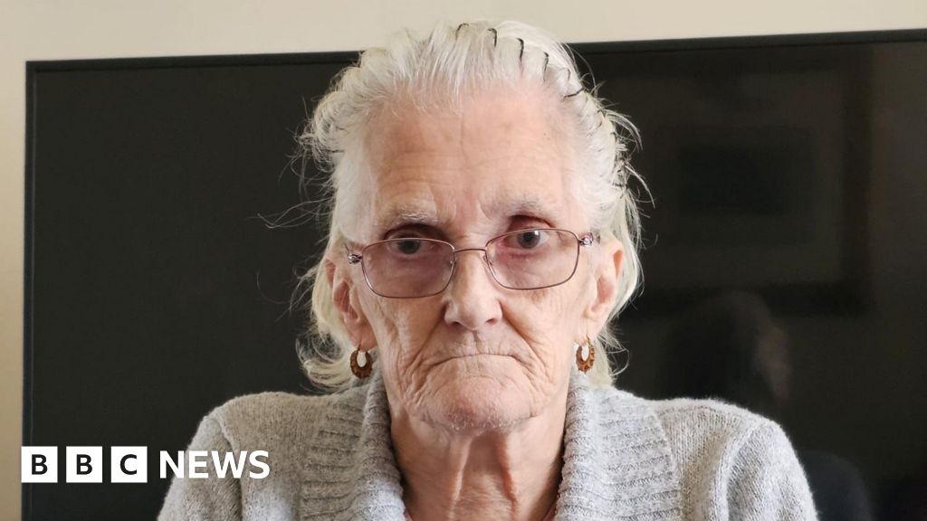 Birmingham Heartlands Hospital left woman in cubicle without food