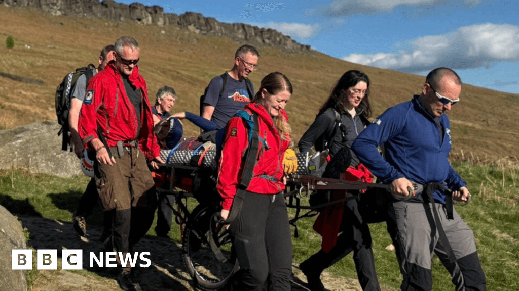 Father-and-son Peak District outing ends in injury