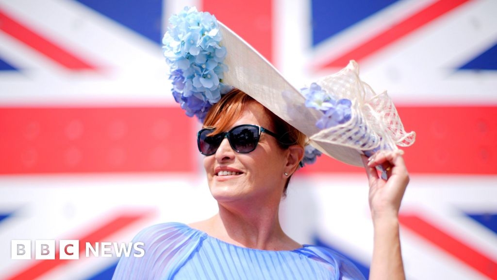 In pictures: Racegoers arrive for Royal Ascot's first day