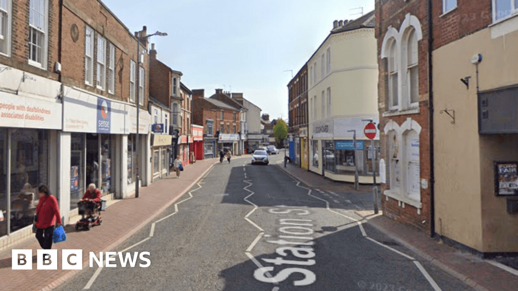 Up to 20 people involved in Spalding street brawl