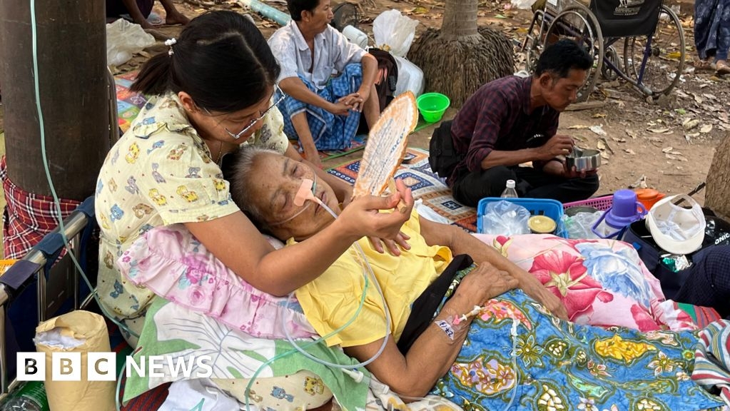 Thailand and Myanmar residents describe horror after earthquake