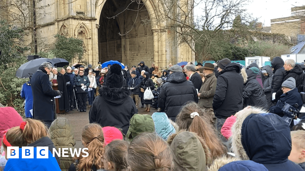 Suffolk communities remember millions killed in Holocaust