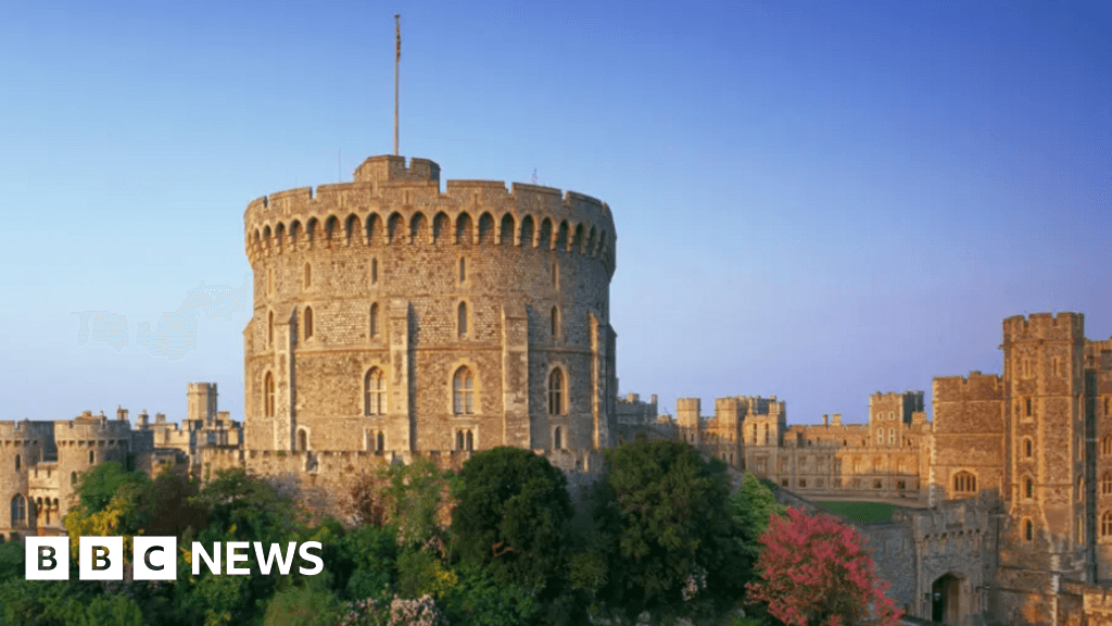 Intruder arrested for breaking into Windsor Castle ground