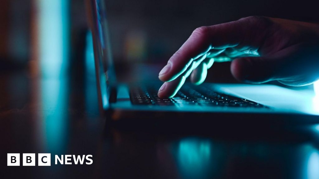 Minister pledges ban of strangulation and suffocation pornography