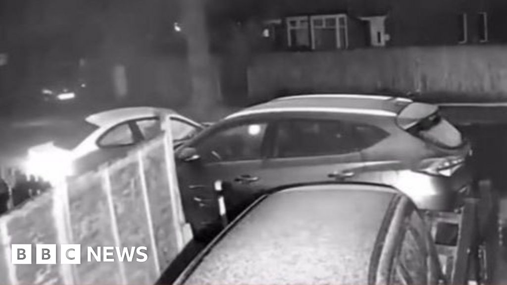 Serial York drink-driver banned after neighbour crash