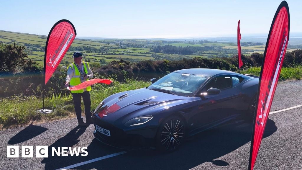 Sloc road shuts as Isle of Man classic car weekend gets under way
