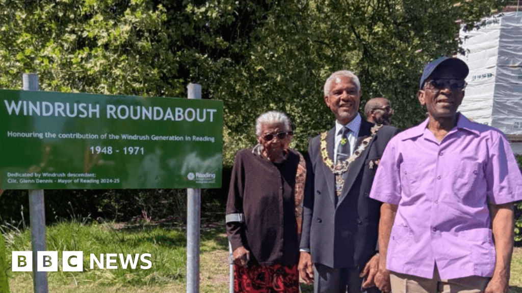 Berkshire roundabout renamed to honour Windrush generation