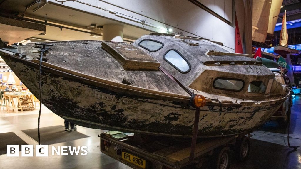 Cornwall museum displays wreck to highlight abandoned boat issue