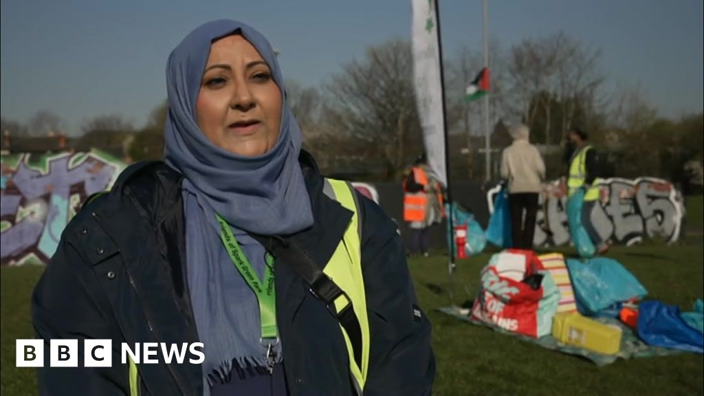 Litter pickers say rubbish in Birmingham park is piling up