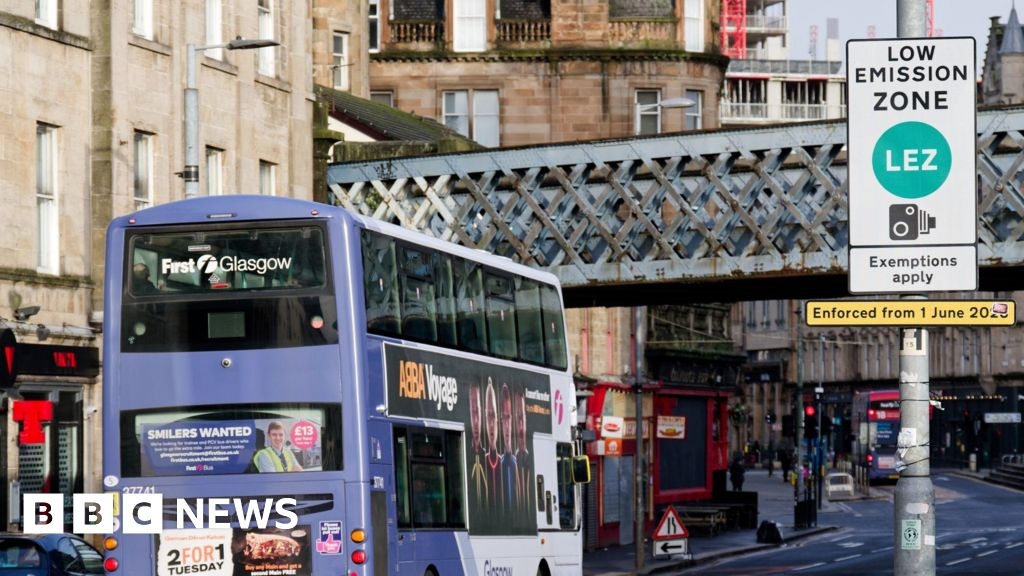 Scotland's emission cuts 'too slow' despite fall