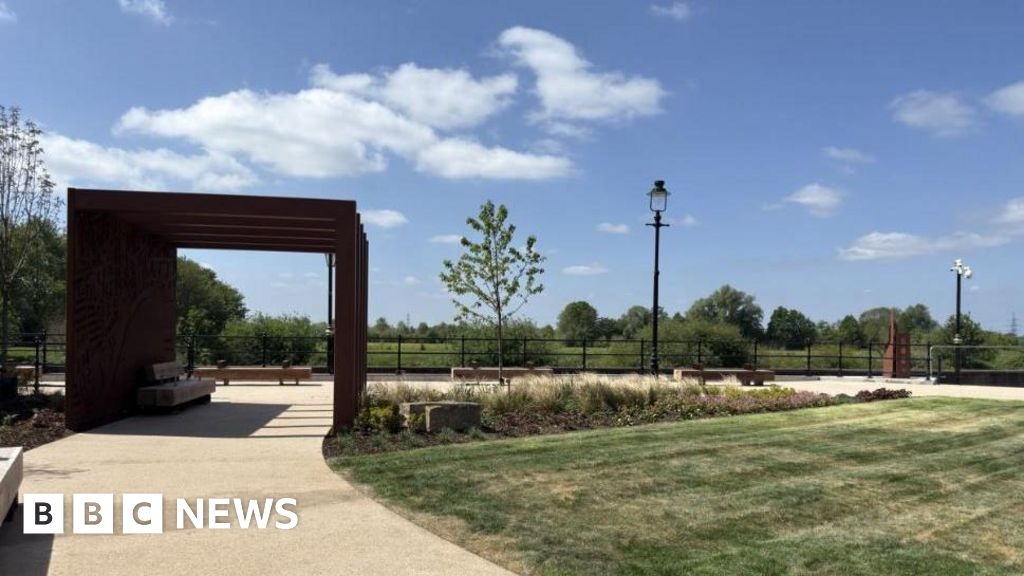 Green space opens in Gainsborough on former Baltic Mill site