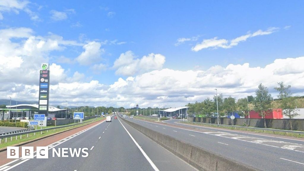 Belfast: Tailbacks expected after M1 lane closed following crash