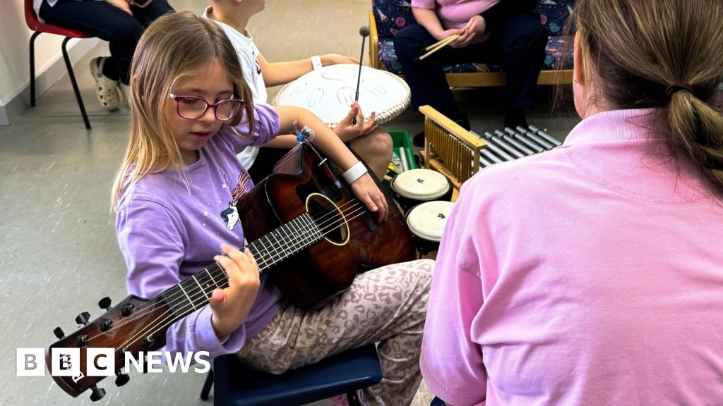 Children get music therapy at Kettering and Northampton hospitals