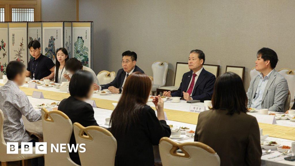 North Korea: Record number of defectors working in South's public sector