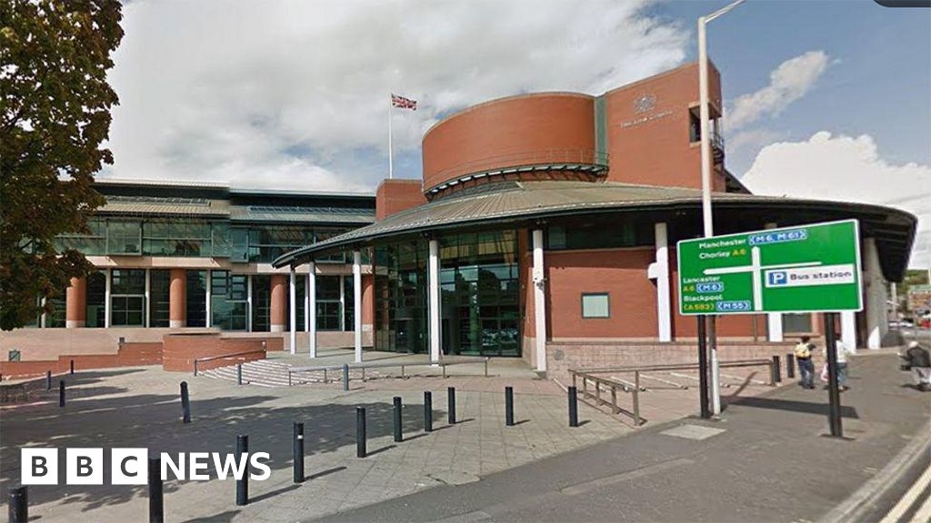 Blackburn Home Office worker granted asylum applications for cash