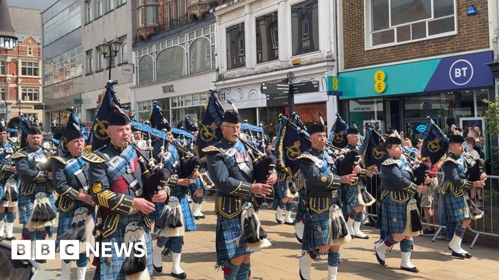 Crowds turn out in Lincoln for RAF Waddington's parade