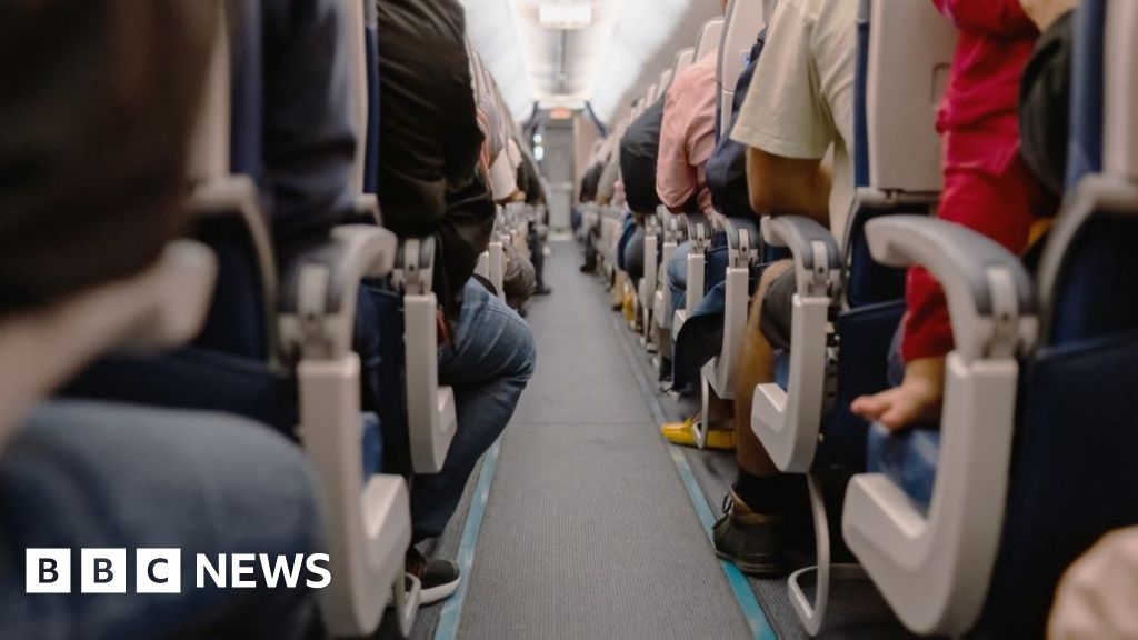What happens when a plane passenger dies during a flight?