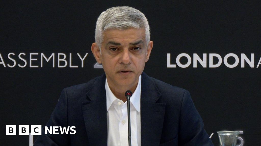 Notting Hill Carnival crush risk made me frightened, says Khan