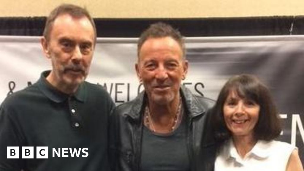 Bruce Springsteen fan on when he told singer to do Liverpool gig