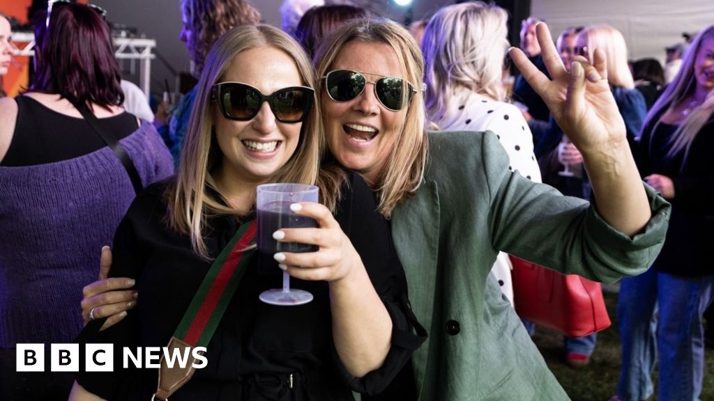 Gloucestershire in Pictures: Badminton and Cheltenham jazz