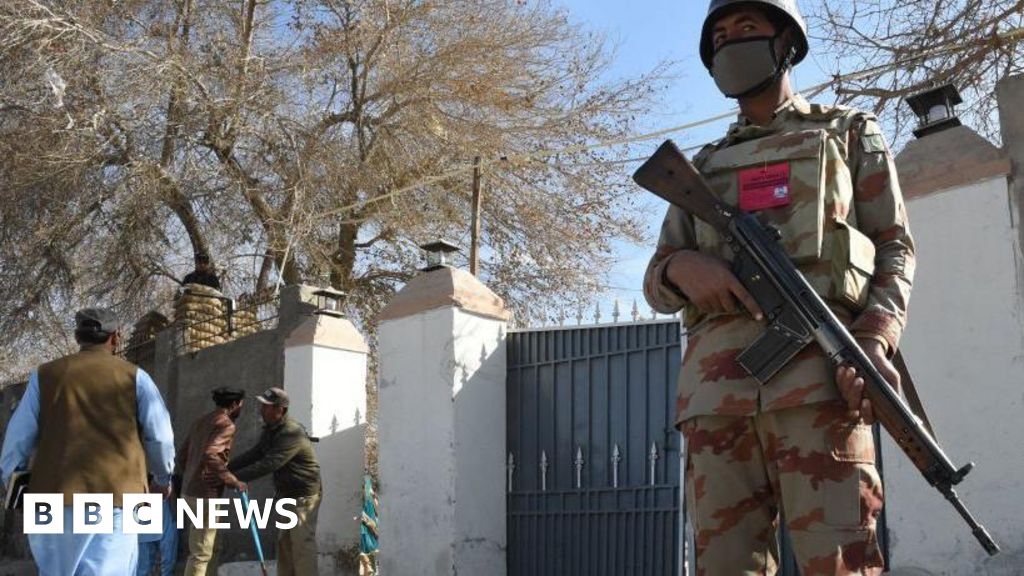 Pakistan: School bus blast in Balochistan kills at least five people