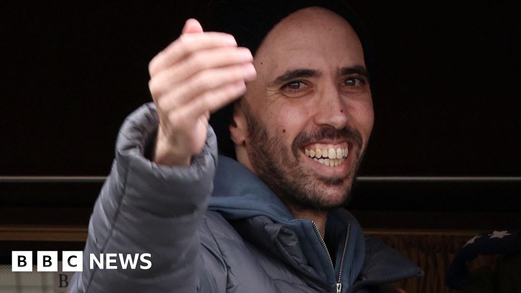 Six Israeli hostages freed ahead of Palestinian prisoner release