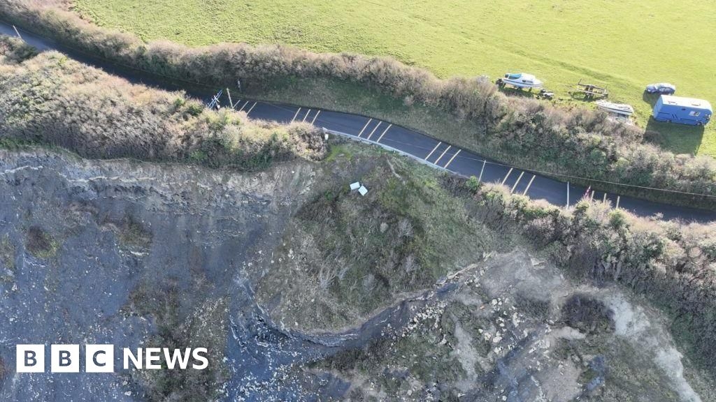 Coastal Somerset road given permanent road closure notice