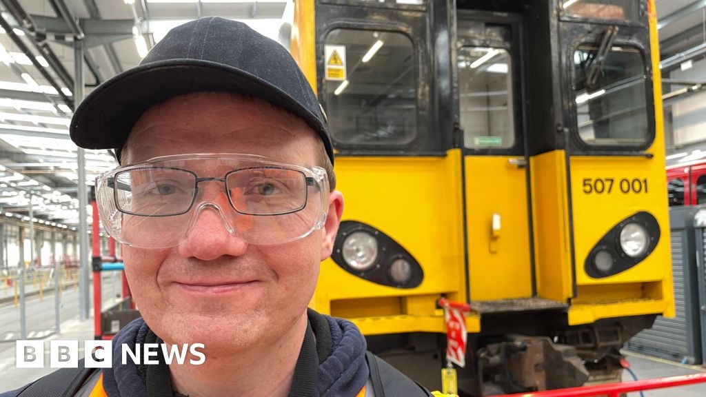Restoration work starts on £1 train once ridden by royalty