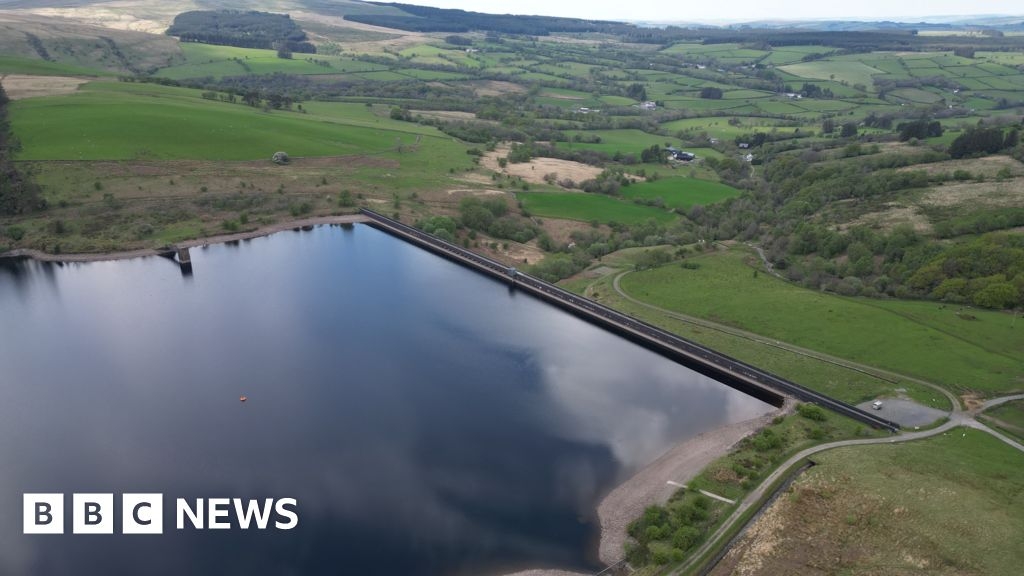 Welsh Water urges people not to waste water in hot weather