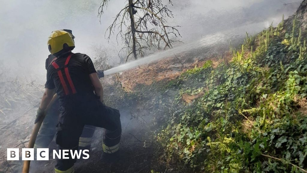 Hot weather warning in Jersey after large open land blaze
