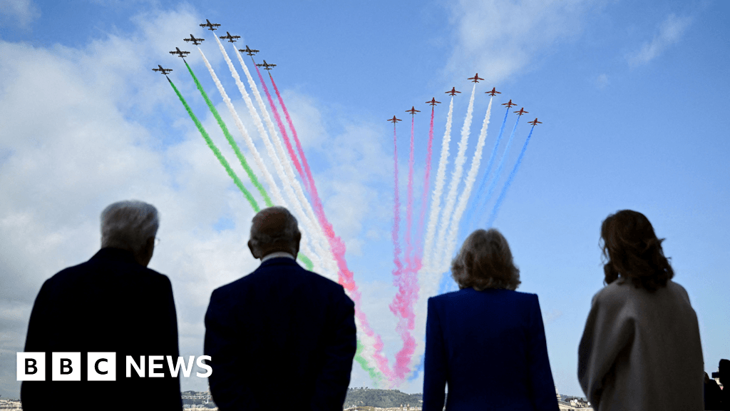 Flypast over Rome in honour of King's state visit