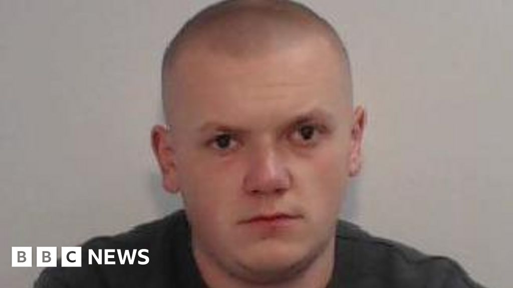 Fugitive drugs gang leader who fled UK jailed